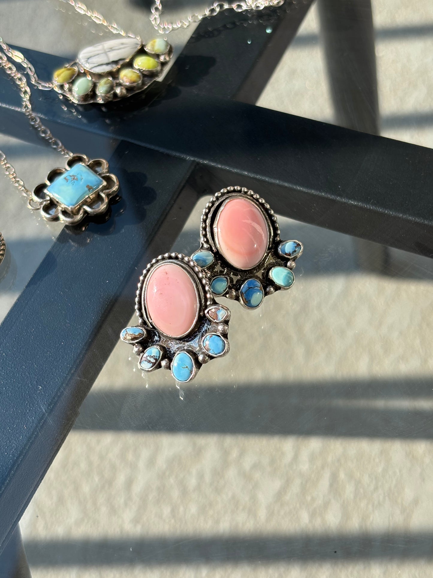 Pink Conch & Golden Hill